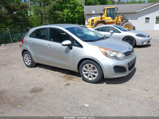 Salvage Kia Rio Image