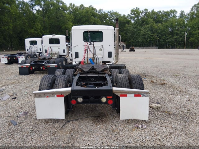 Peterbilt 579