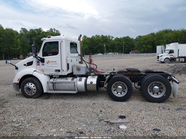 Peterbilt 579