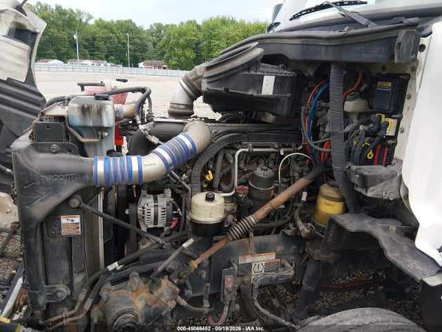 Peterbilt 579
