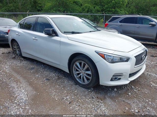 Salvage INFINITI Q50 Image