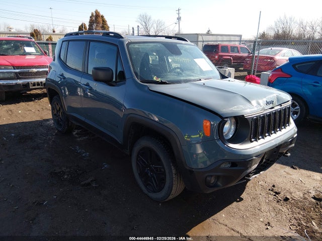 Salvage Jeep Renegade Image