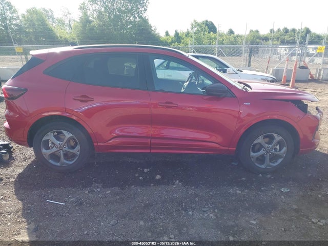 Ford Escape St-line