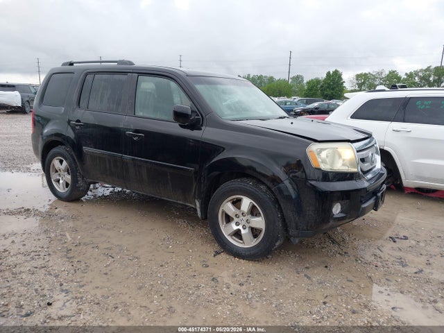 Salvage Honda Pilot Image