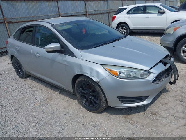 Salvage Ford Focus Image