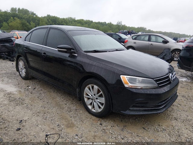 Salvage Volkswagen Jetta Image