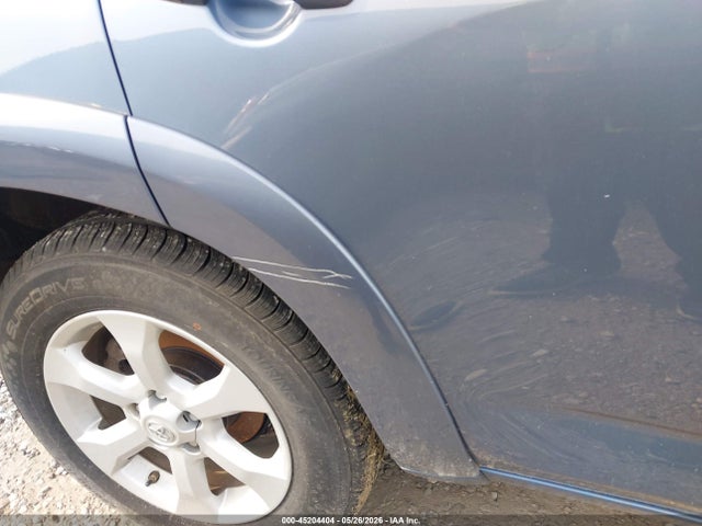 Toyota RAV4 Limited V6