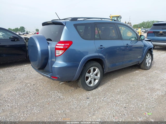 Toyota RAV4 Limited V6
