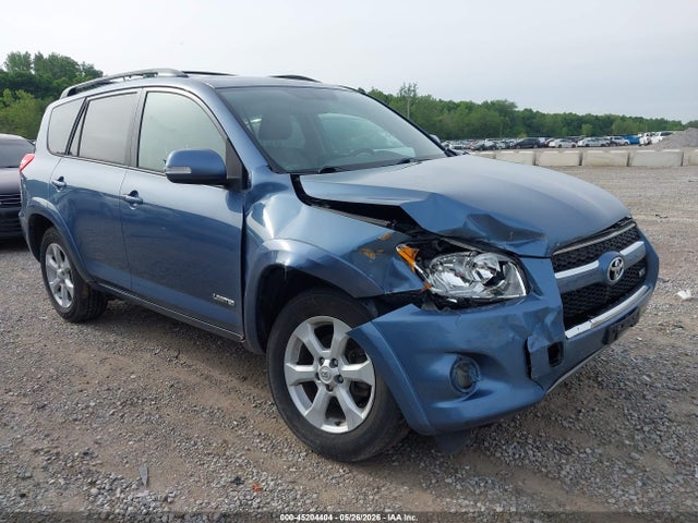 Salvage Toyota RAV4 Image