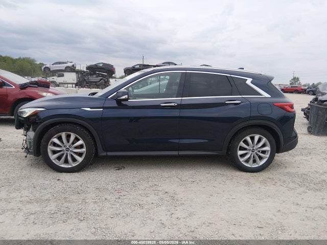 INFINITI Qx Essential