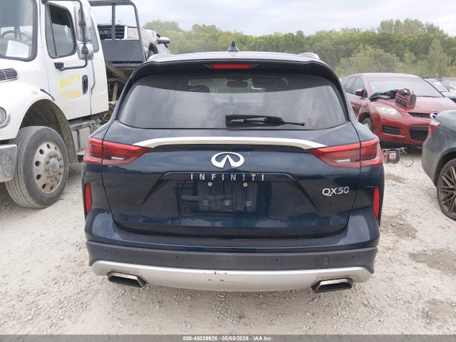 INFINITI Qx Essential