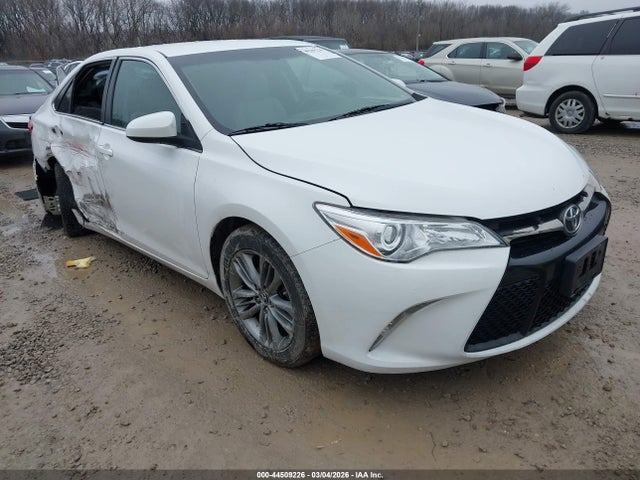 Salvage Toyota Camry Image