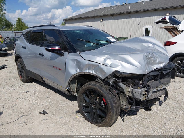 Salvage Chevrolet Blazer Image