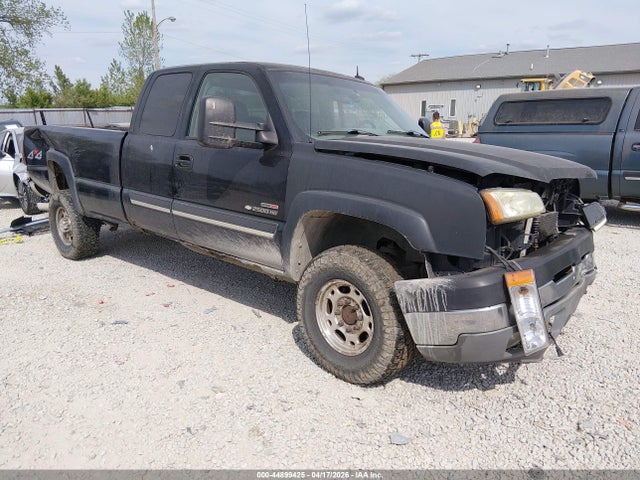 Salvage Chevrolet Silverado 2500 Image