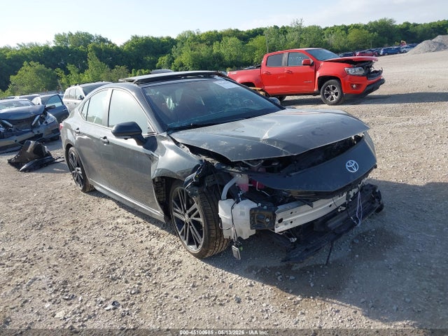 Salvage Toyota Camry Image