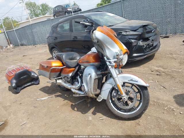 Salvage Harley-Davidson Flhtk Image