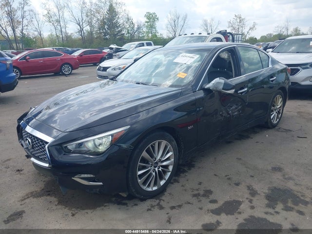 INFINITI Q50 3.0t Luxe