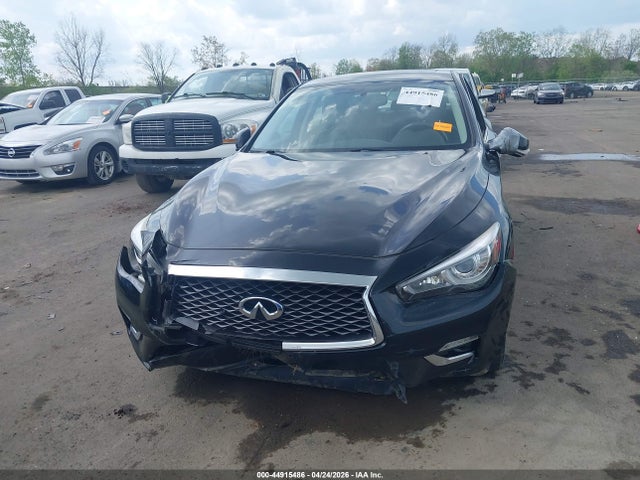 INFINITI Q50 3.0t Luxe