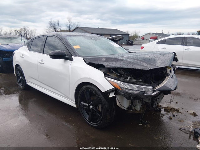 Salvage Nissan Sentra Image