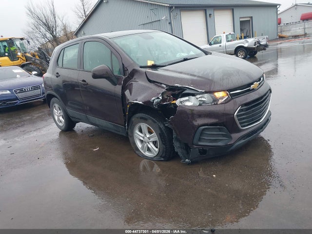 Salvage Chevrolet Trax Image
