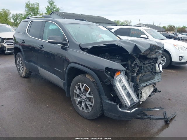 Salvage GMC Acadia Image