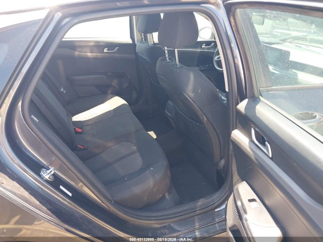 Kia K5 Lxs