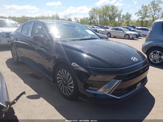 Salvage Hyundai SONATA Image