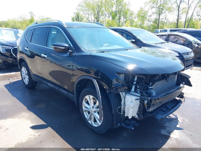 Salvage Nissan Rogue Image
