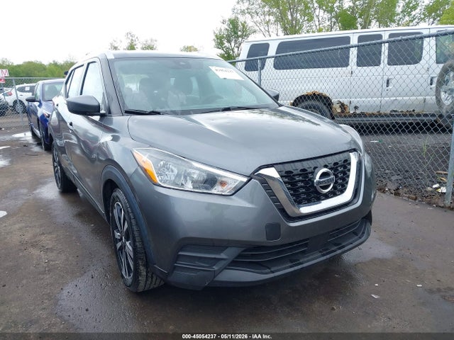Salvage Nissan Kicks Image