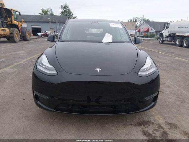 Tesla Model Y Long Range Dual Motor All-wheel Drive