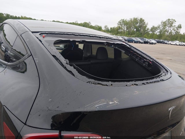 Tesla Model Y Long Range Dual Motor All-wheel Drive