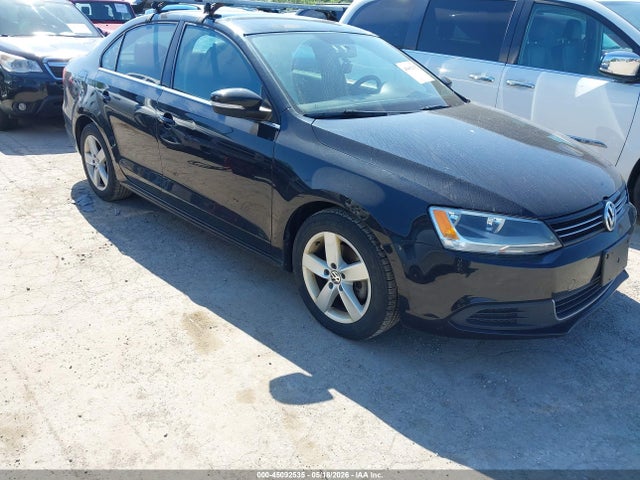 Salvage Volkswagen Jetta Image