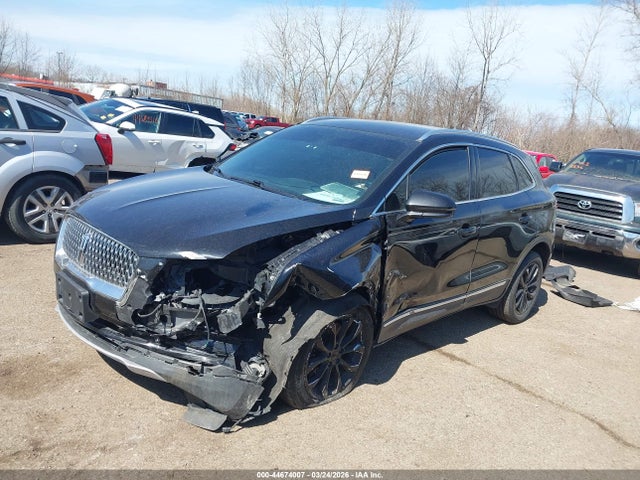 Lincoln MKC Select