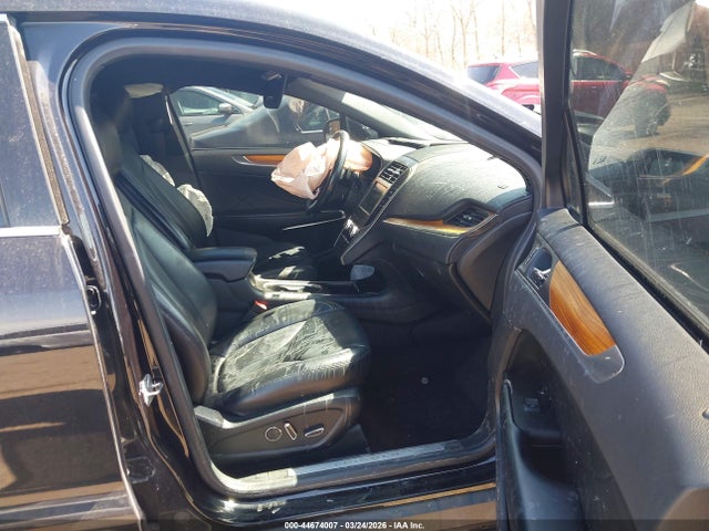 Lincoln MKC Select