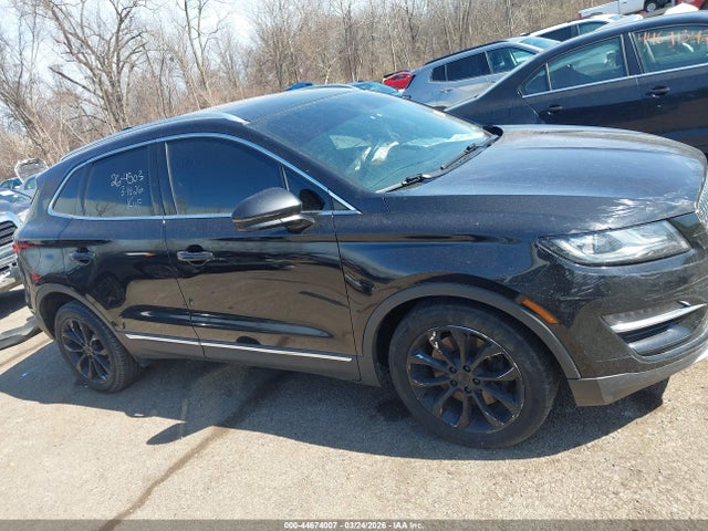 Lincoln MKC Select