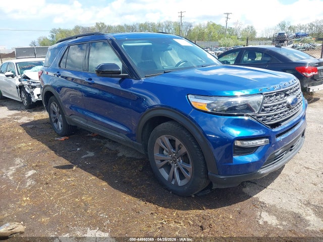 Salvage Ford Explorer Image