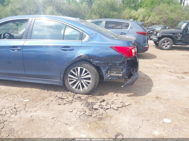 Subaru Legacy 2.5i