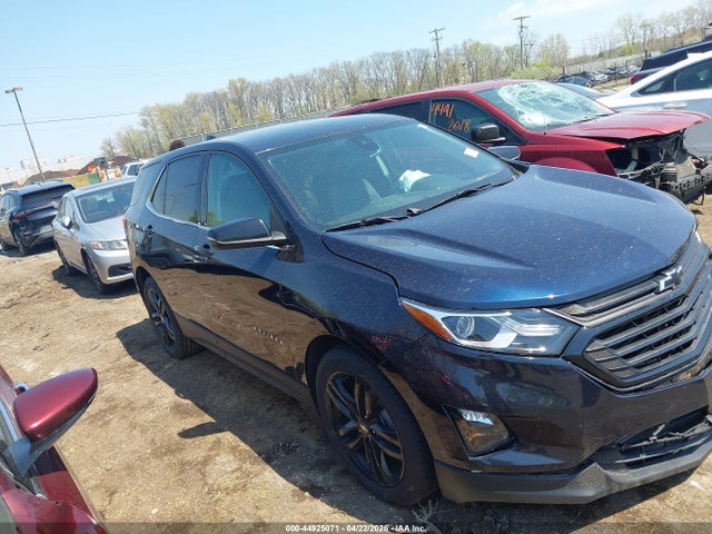 Salvage Chevrolet Equinox Image