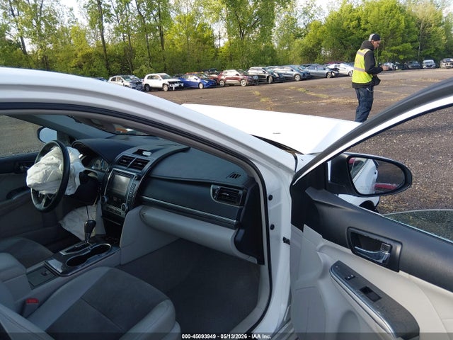 Toyota Camry Xle