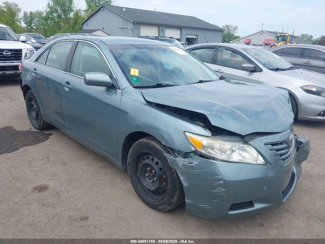 Salvage Toyota Camry Image