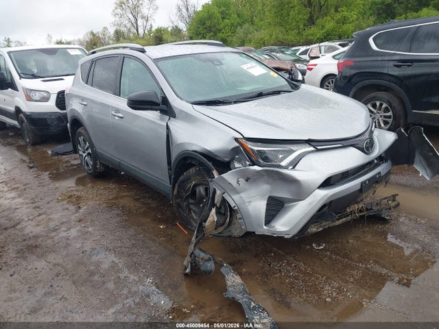Salvage Toyota RAV4 Image