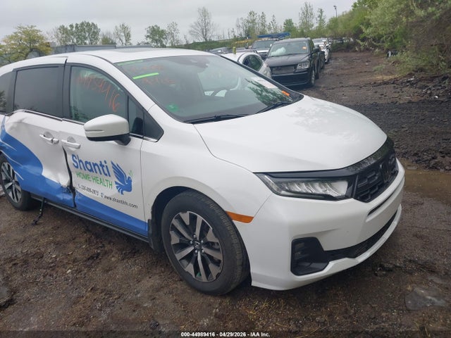 Salvage Honda Odyssey Image