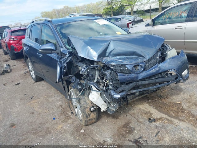 Salvage Toyota RAV4 Image