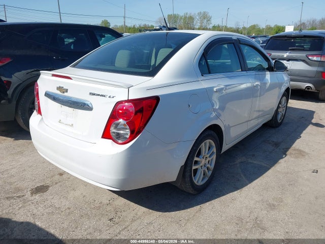 Chevrolet Sonic Lt Auto