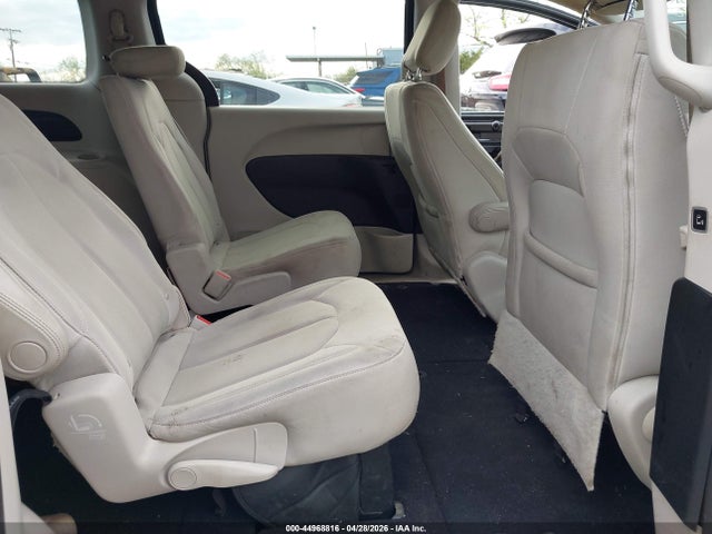 Chrysler Pacifica Touring