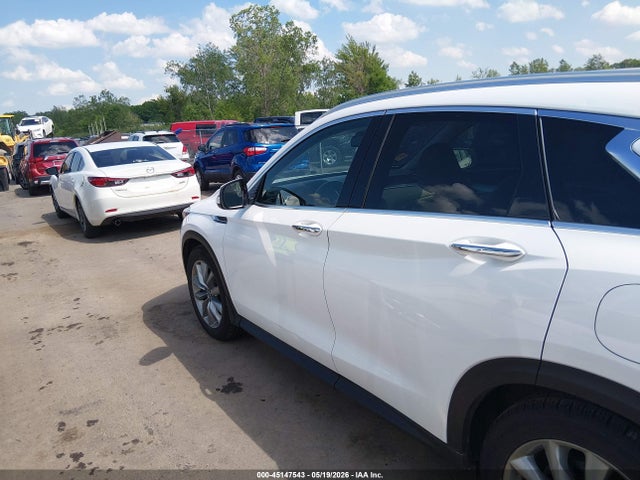 INFINITI Qx Luxe Awd