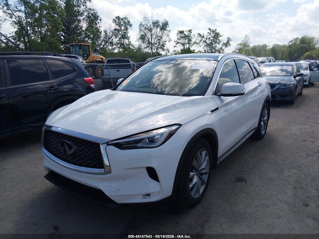 INFINITI Qx Luxe Awd