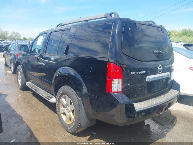 Nissan Pathfinder Sv