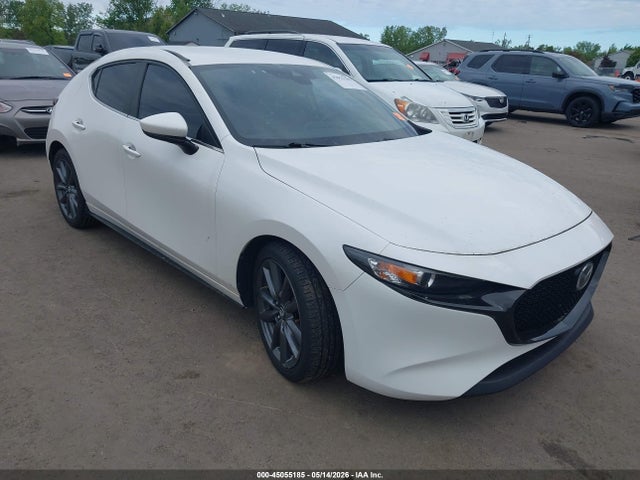 Salvage Mazda Mazda3 Image