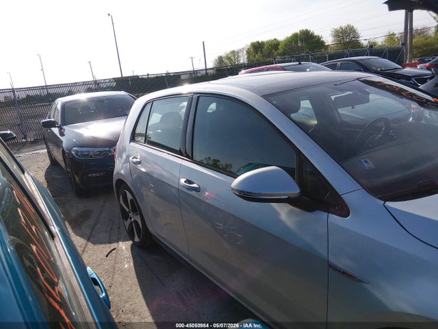 Volkswagen Golf 2.0t Se 4-door